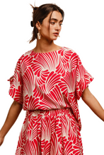Load image into Gallery viewer, BiBi Print Woven Ruffled Sleeves Top