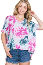 Load image into Gallery viewer, BOMBOM Floral V-Neck Short Sleeve T-Shirt
