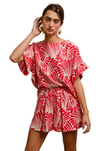 Load image into Gallery viewer, BiBi Print Woven Ruffled Sleeves Top
