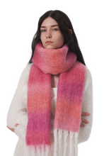 Load image into Gallery viewer, Fringe Gradient Thermal Scarf
