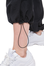 Load image into Gallery viewer, Loose Fit Parachute Cargo Pants
