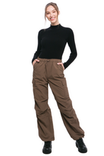 Load image into Gallery viewer, Loose Fit Parachute Cargo Pants
